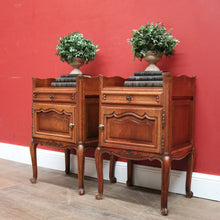Load image into Gallery viewer, x SOLD A Pair of Vintage Lamp Table or Side Tables, Bedside Tables, French Oak. B11497
