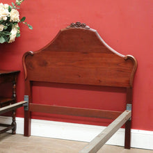 Load image into Gallery viewer, Vintage Australian Cedar Single bed, headboard, foot and two side rails. Built by Starkey and Christo, Brisbane. B11773
