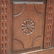 Load image into Gallery viewer, Antique Oak French Coffer or Blanket Box, End-of-Bed Trunk or Chest or Storage Box. B11316
