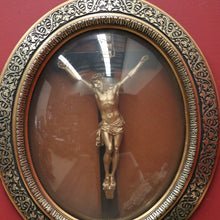 Load image into Gallery viewer, A 19th Century French Oval Gilt Framed Crucifix Corpus with Original Convex Glass. B11351
