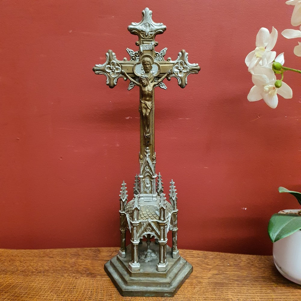 Antique Brass Crucifix, Cross, Jesus on the Cross, Home Worship or Devotion. B11590