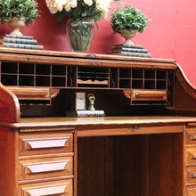 Load image into Gallery viewer, Antique Cutler Quarter Sawn Oak Roll Top Desk with Tambour and Key. B13065
