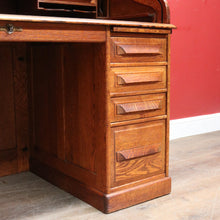 Load image into Gallery viewer, Antique Cutler Quarter Sawn Oak Roll Top Desk with Tambour and Key. B13065
