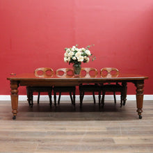 Load image into Gallery viewer, Antique English Oak Extending Dining Table with Joseph Fitter Winding Mechanism. B13057
