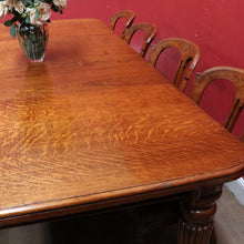 Load image into Gallery viewer, Antique English Oak Extending Dining Table with Joseph Fitter Winding Mechanism. B13057
