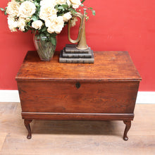 Load image into Gallery viewer, English Elm Blanket Box with Key, Original Paper Lining and Elegant Legs. B12661

