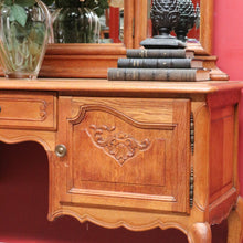 Load image into Gallery viewer, Vintage French Oak Three Panel Dressing Mirror with Carved Shell Detail. B12759
