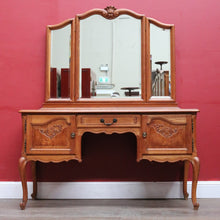 Load image into Gallery viewer, Vintage French Oak Three Panel Dressing Mirror with Carved Shell Detail. B12759
