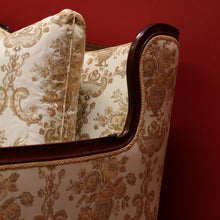 Load image into Gallery viewer, Grand Antique Victorian-Style Walnut Sofa with Cream Floral Upholstery and Cushions. B12695
