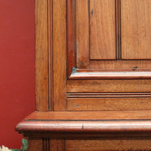 Load image into Gallery viewer, Antique Australian Gentleman&#39;s Press or Chest on Chest, Chest of Drawers. B12335
