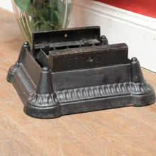 Load image into Gallery viewer, Antique Australian Metters Cast Iron Boot Scraper with Grill. B12699
