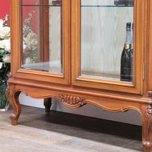 Load image into Gallery viewer, Vintage French Louis XV Style Walnut Vitrine Display Cabinet with Curved Glass. B13117
