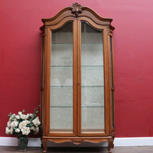 Load image into Gallery viewer, Vintage French Louis XV Style Walnut Vitrine Display Cabinet with Curved Glass. B13117
