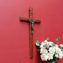 Load image into Gallery viewer, Large Antique French Oak and Brass Wooden Crucifix with Carved Thorn Detail. B12798
