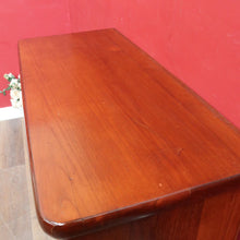 Load image into Gallery viewer, Antique Australian Cedar Chest of Drawers with Mother of Pearl Handles. B13094
