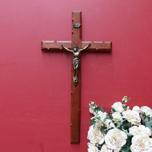 Load image into Gallery viewer, Large Antique French Oak and Brass Wooden Crucifix with Carved Thorn Detail. B12798
