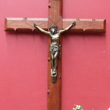 Load image into Gallery viewer, Large Antique French Oak and Brass Wooden Crucifix with Carved Thorn Detail. B12798
