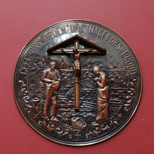 Load image into Gallery viewer, Decorative Dutch Copper Wall Hanging with Religious Scene Crucifix and Inscription. B12858
