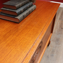 Load image into Gallery viewer, Vintage Australian Maple Lift Lid Blanket Box with Carved Floral Medallion Panel. B13125
