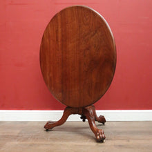 Load image into Gallery viewer, Antique Australian Cedar Dining Table with Pedestal Base and Lion Paw Feet. B12472
