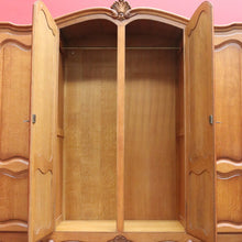 Load image into Gallery viewer, x SOLD An Antique French Oak 4 Door Bedroom Wardrobe Linen Press Armoire Cabinet B12802
