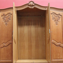 Load image into Gallery viewer, Antique French Wardrobe, French Oak 4 Door Armoire Wardrobe Linen Press Cabinet B12803
