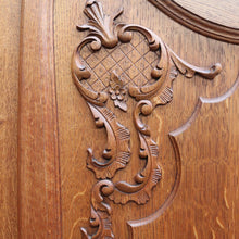 Load image into Gallery viewer, Antique French Oak 4 Door Breakfront Wardrobe Armoire with Hanging Rail and Shelves. B12804

