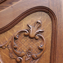 Load image into Gallery viewer, Antique French Oak 4 Door Breakfront Wardrobe Armoire with Hanging Rail and Shelves. B12804
