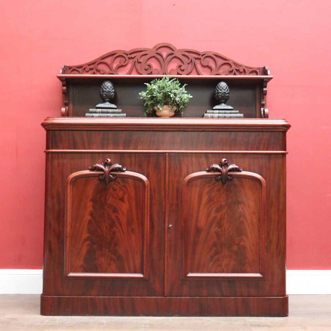 Antique English Mahogany Chiffonier – Fretwork Back, Hidden Drawer, Key Included. B12506