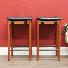 Load image into Gallery viewer, Pair of Retro Parker Mid-Century Bar Stools – Original Black Vinyl - Button Seats. B12513
