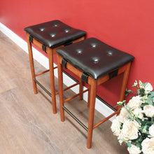Load image into Gallery viewer, Pair of Retro Parker Mid-Century Bar Stools – Original Black Vinyl - Button Seats. B12513
