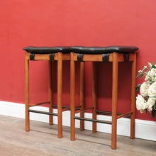 Load image into Gallery viewer, Pair of Retro Parker Mid-Century Bar Stools – Original Black Vinyl - Button Seats. B12513
