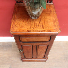 Load image into Gallery viewer, A Blain and Sons Liverpool Walnut Bedside Cabinet with Satinwood Inlay. B12918
