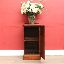 Load image into Gallery viewer, A Blain and Sons Liverpool Walnut Bedside Cabinet with Satinwood Inlay. B12918
