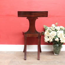 Load image into Gallery viewer, Antique 1830s English Mahogany Reading Chair Library Club Chair. B12942

