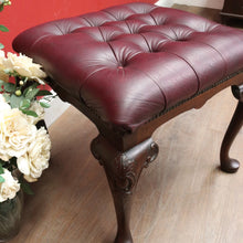 Load image into Gallery viewer, Antique English Mahogany Bedroom Stool c1940 Burgundy Leather Seat. B12920
