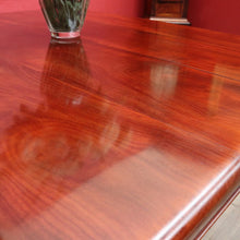 Load image into Gallery viewer, Antique English Mahogany Dining Table 4 Leaves Pedestal Base c1880. B12973

