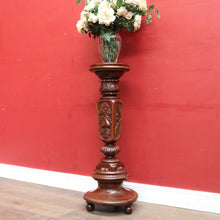 Load image into Gallery viewer, Vintage Oak Pedestal Jardiniere Carved Victorian Style Stand. B12967
