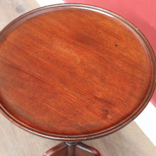 Load image into Gallery viewer, Antique Australian Cedar Single Pedestal Tri Leg Circular Top Wine Table B12921
