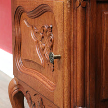 Load image into Gallery viewer, Pair of Vintage French Oak Single Door Bedside or Side Lamp Table B13014

