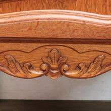 Load image into Gallery viewer, Pair of Vintage French Oak Single Door Bedside or Side Lamp Table B13014
