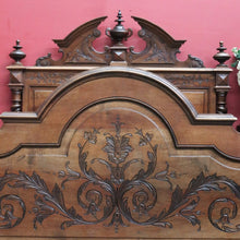 Load image into Gallery viewer, An impressive Antique French Walnut Queen Size Bed - Head, Foot, Rail and Slats B13017
