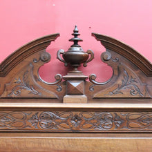 Load image into Gallery viewer, An impressive Antique French Walnut Queen Size Bed - Head, Foot, Rail and Slats B13017
