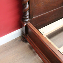 Load image into Gallery viewer, An impressive Antique French Walnut Queen Size Bed - Head, Foot, Rail and Slats B13017
