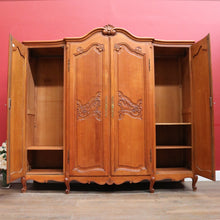 Load image into Gallery viewer, Antique French oak wardrobe / armoire with breakfront centre and fitted interior. B12722
