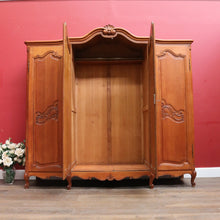 Load image into Gallery viewer, Antique French oak wardrobe / armoire with breakfront centre and fitted interior. B12722
