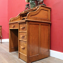 Load image into Gallery viewer, Antique English oak single pedestal roll top desk with key and fitted interior. B13022
