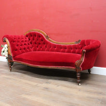 Load image into Gallery viewer, Antique English Mahogany Chaise Lounge with Tufted Button Back. B13030
