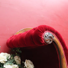Load image into Gallery viewer, Antique English Mahogany Chaise Lounge with Tufted Button Back. B13030
