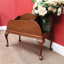 Load image into Gallery viewer, Antique Australian maple magazine rack or music Canterbury. B13026

